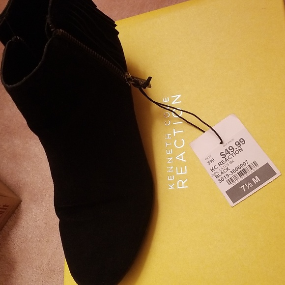 ❤🤎Kenneth Cole Reaction Suede Fringe Bootie - Picture 8 of 9